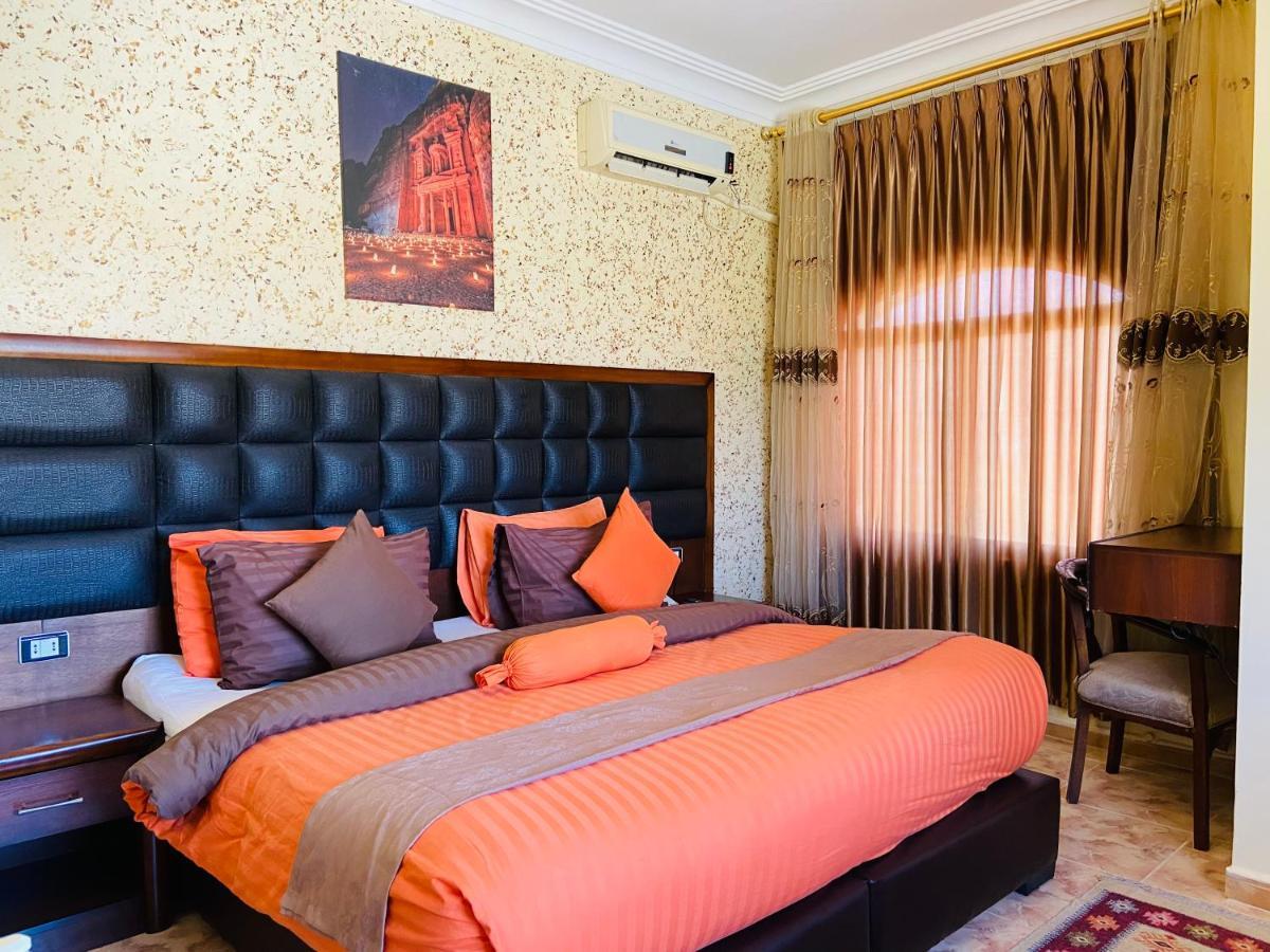 Anbat Midtown Hotel Wadi Musa Extérieur photo