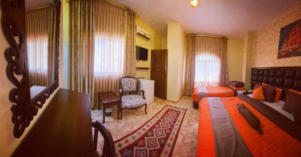 Anbat Midtown Hotel Wadi Musa Extérieur photo