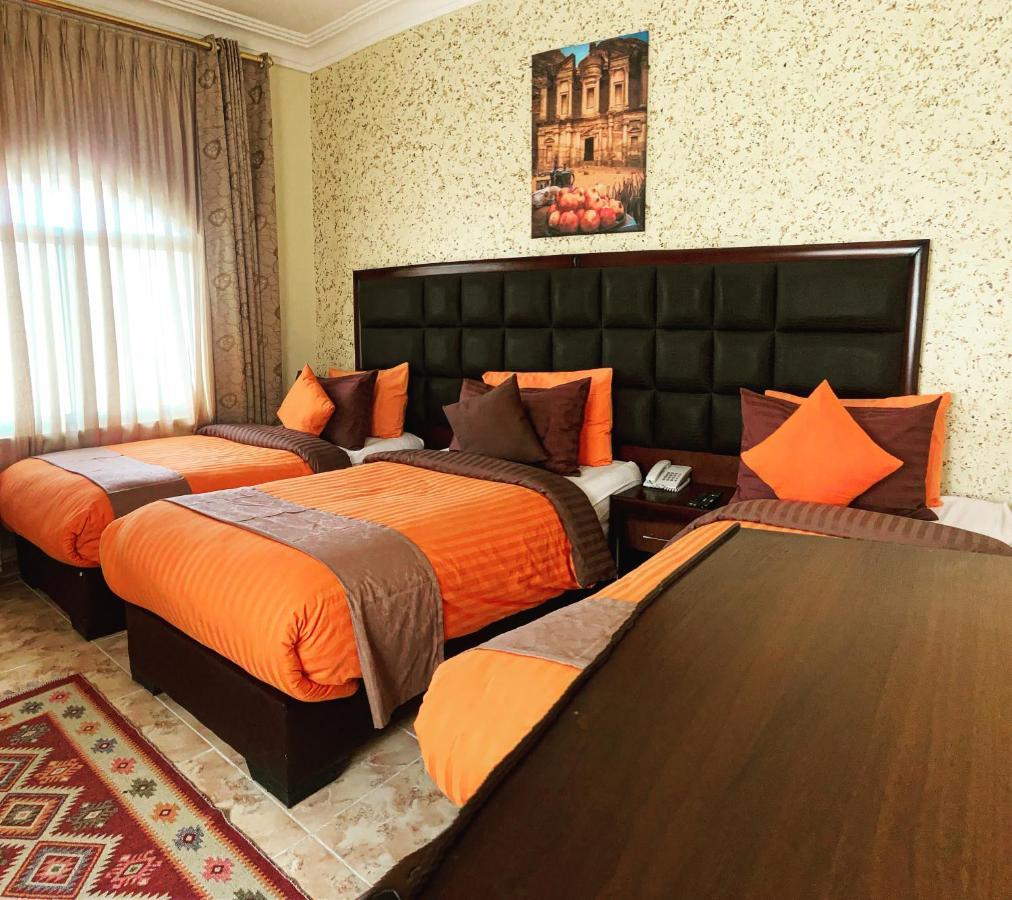 Anbat Midtown Hotel Wadi Musa Extérieur photo