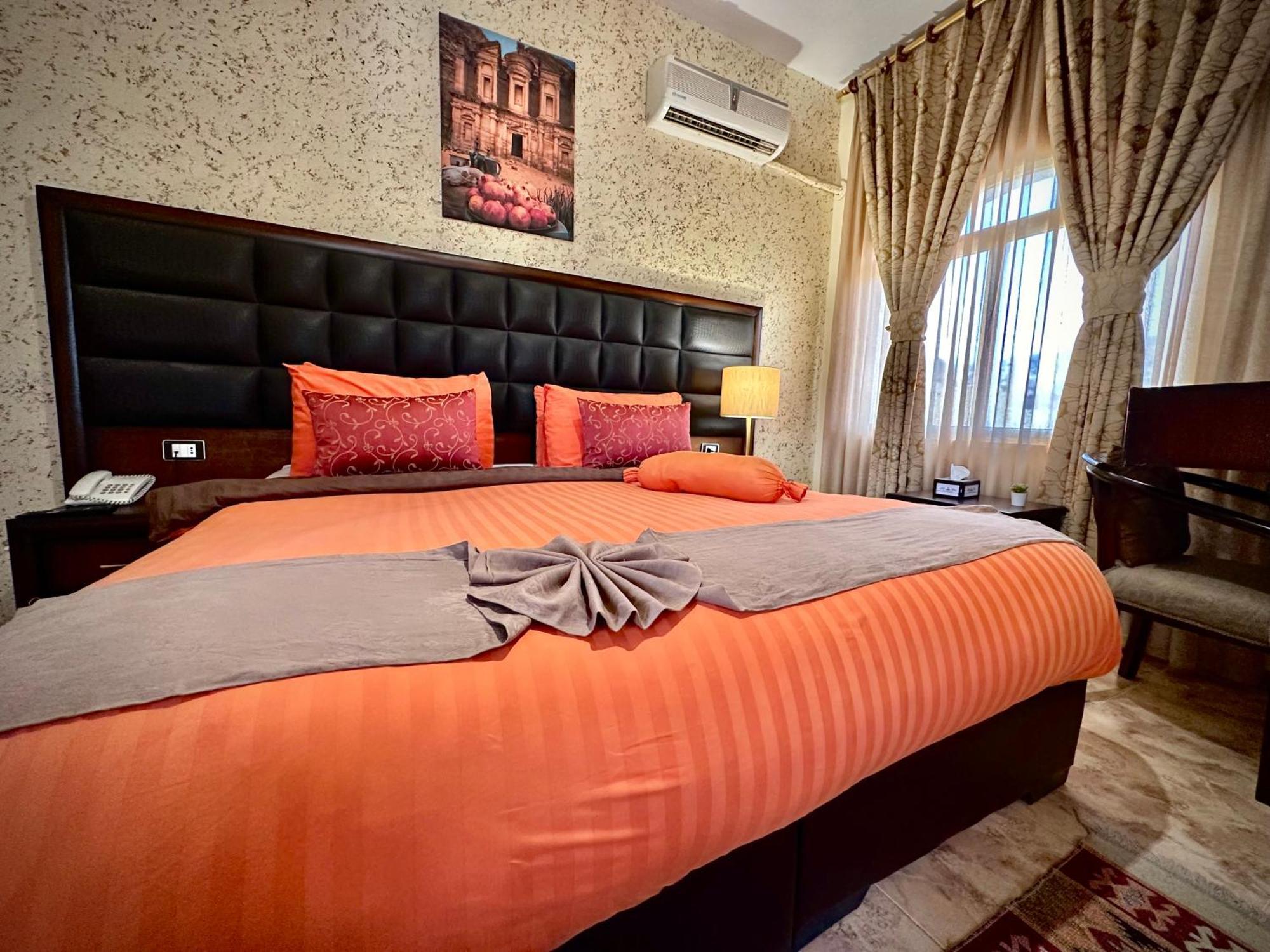Anbat Midtown Hotel Wadi Musa Extérieur photo